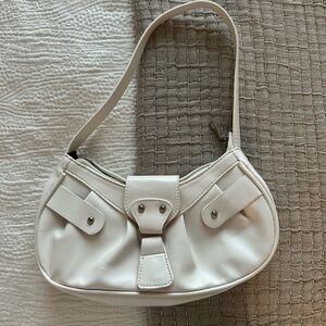 Purse in white